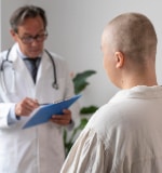 Doctor con paciente